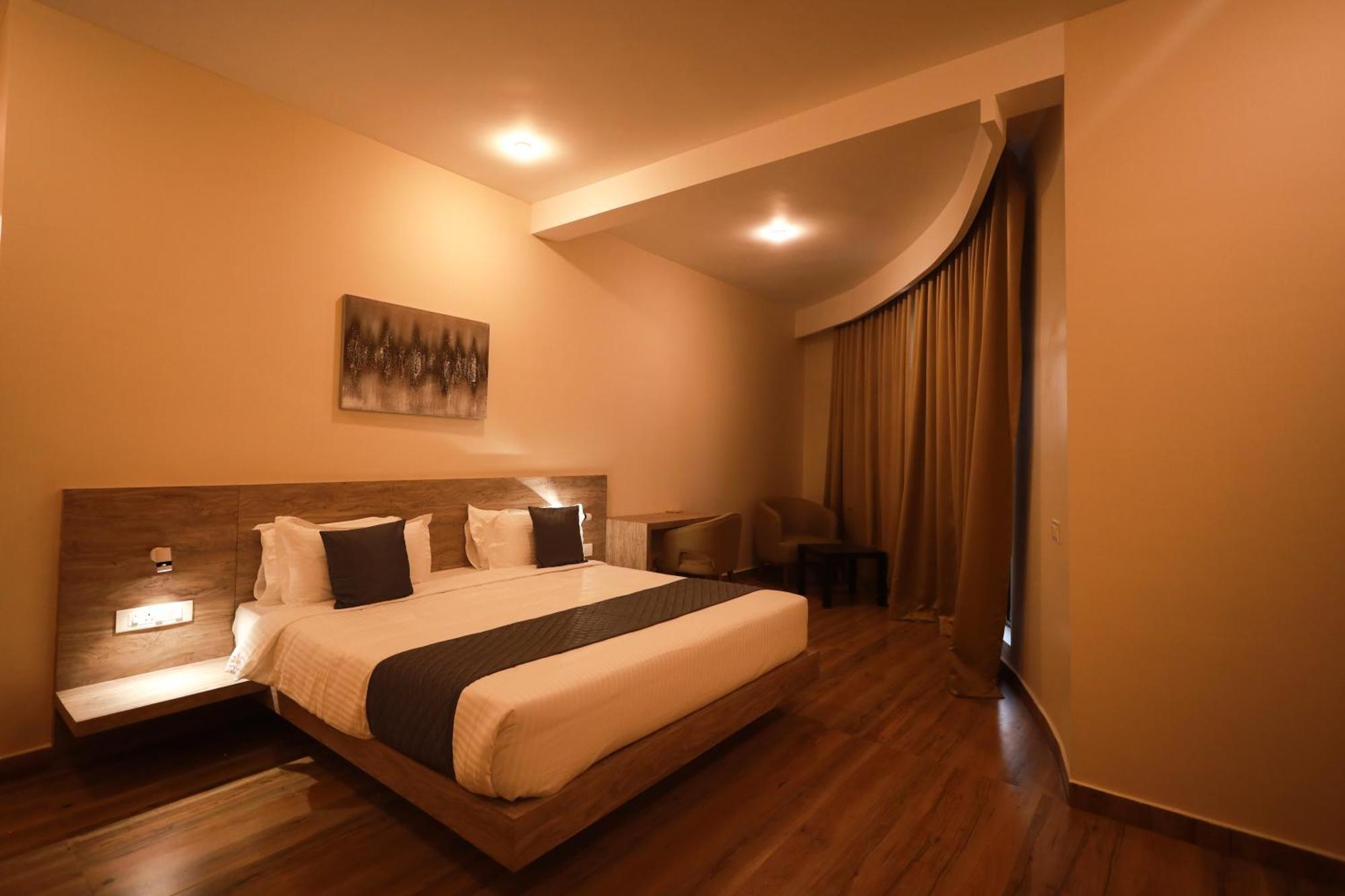 Hotel Serene Aqua Hills Kozhikode Mennanyam Exteriér fotografie